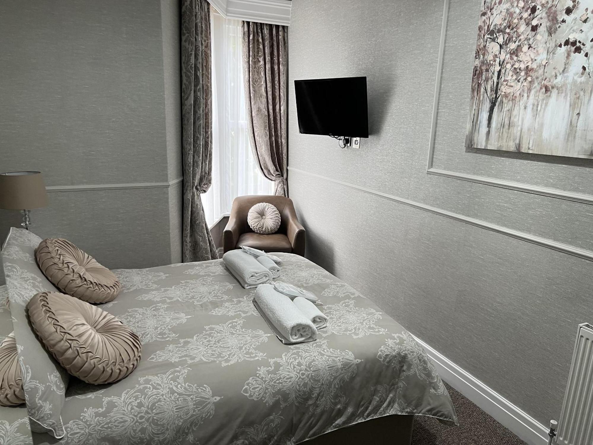 Tanes Hotel Cardiff Ruang foto